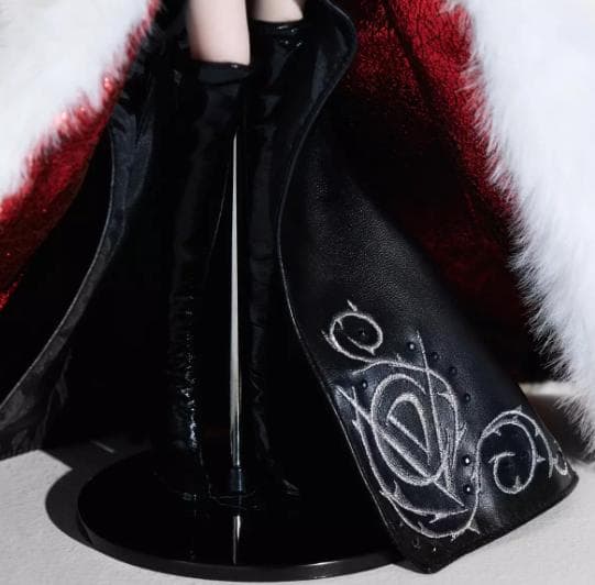 限定商品】クルエラ 101匹わんちゃん65周年 限定ドール フィギュア