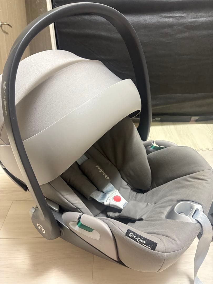 cybex チャイルドシート グレー 取り付け用アダプター トラベルシステム