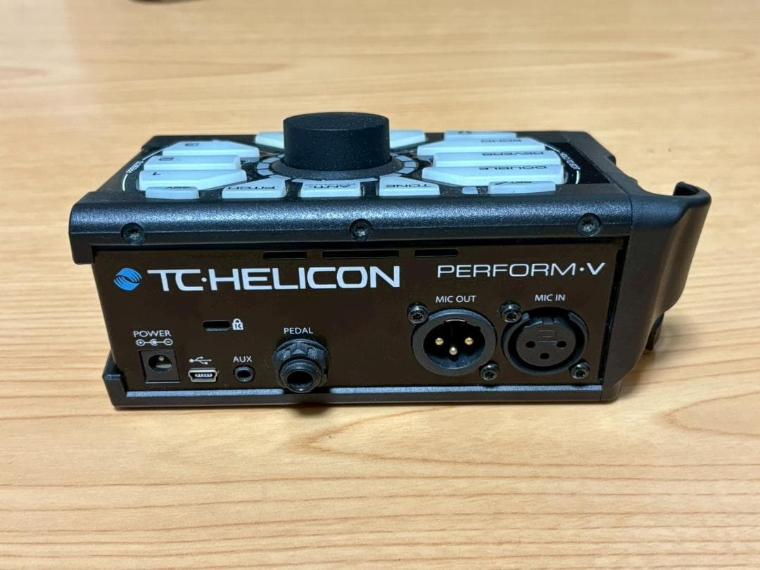 希少品 TC Helicon PERFORM-V エフェクター　【ジャンク品】