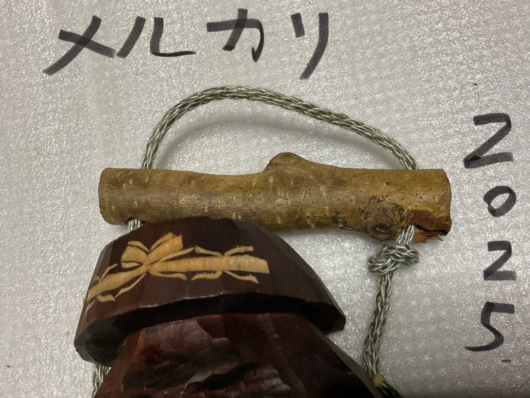 中年コロポックル・エカシ壁掛け人形。【1978年／阿寒湖のユーカラ堂で