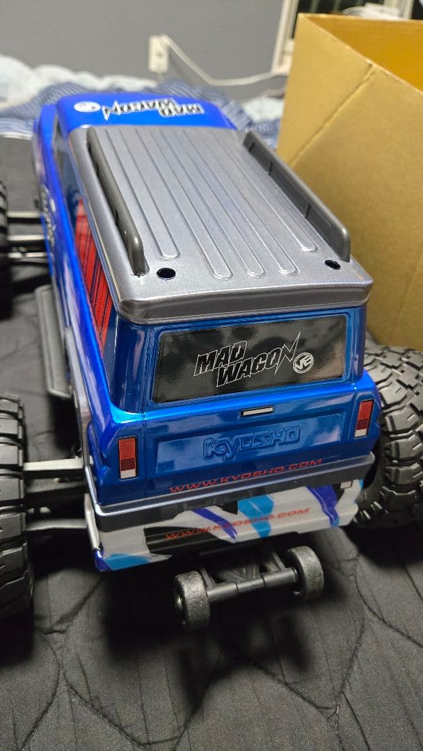 美品 ラジコン 京商 モンスタートラック マッドワゴンVE センターデフ仕様