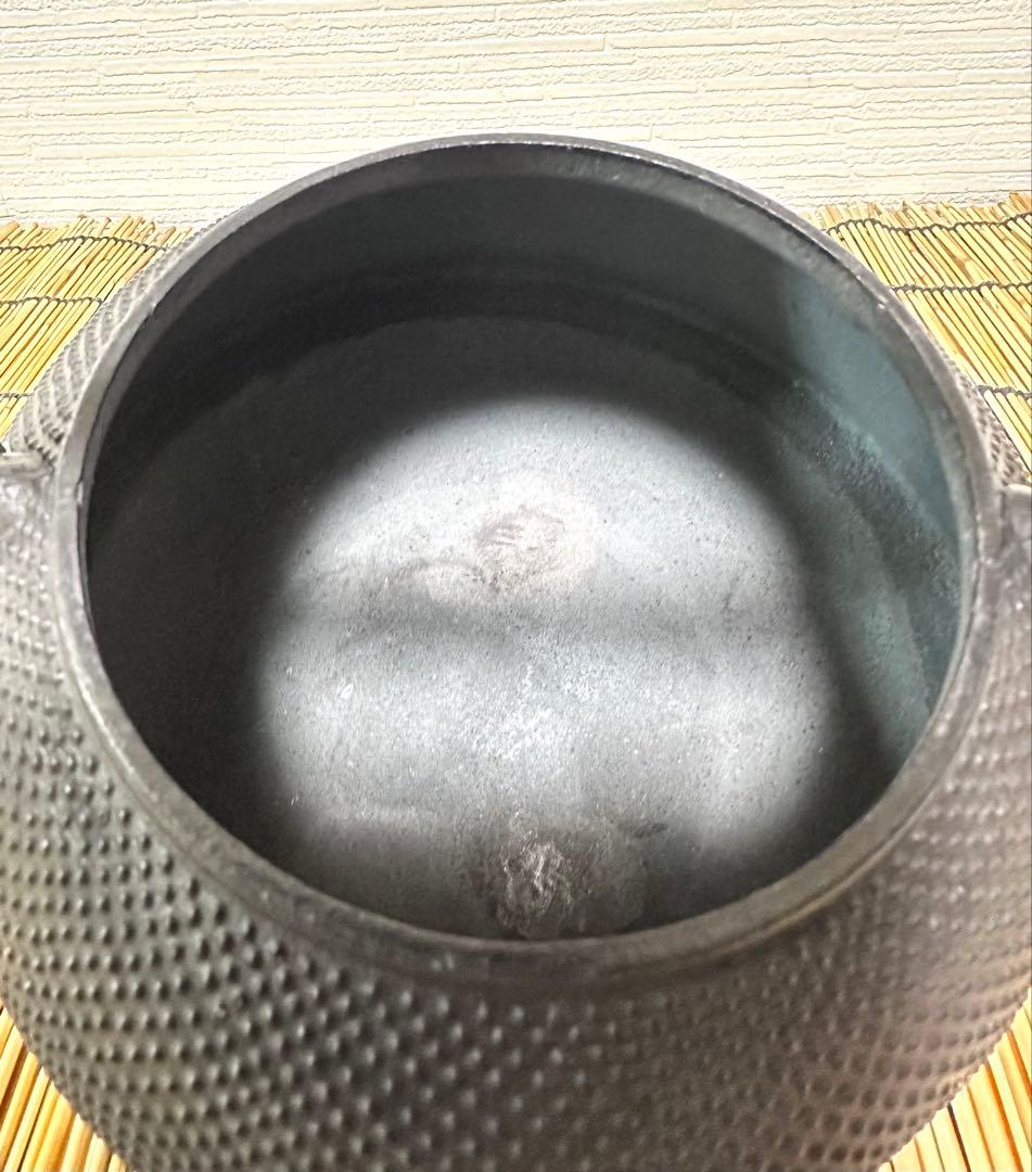 未使用品　南部利祥銘造 １５型アラレ 南部鉄瓶　南部鉄器　鉄瓶