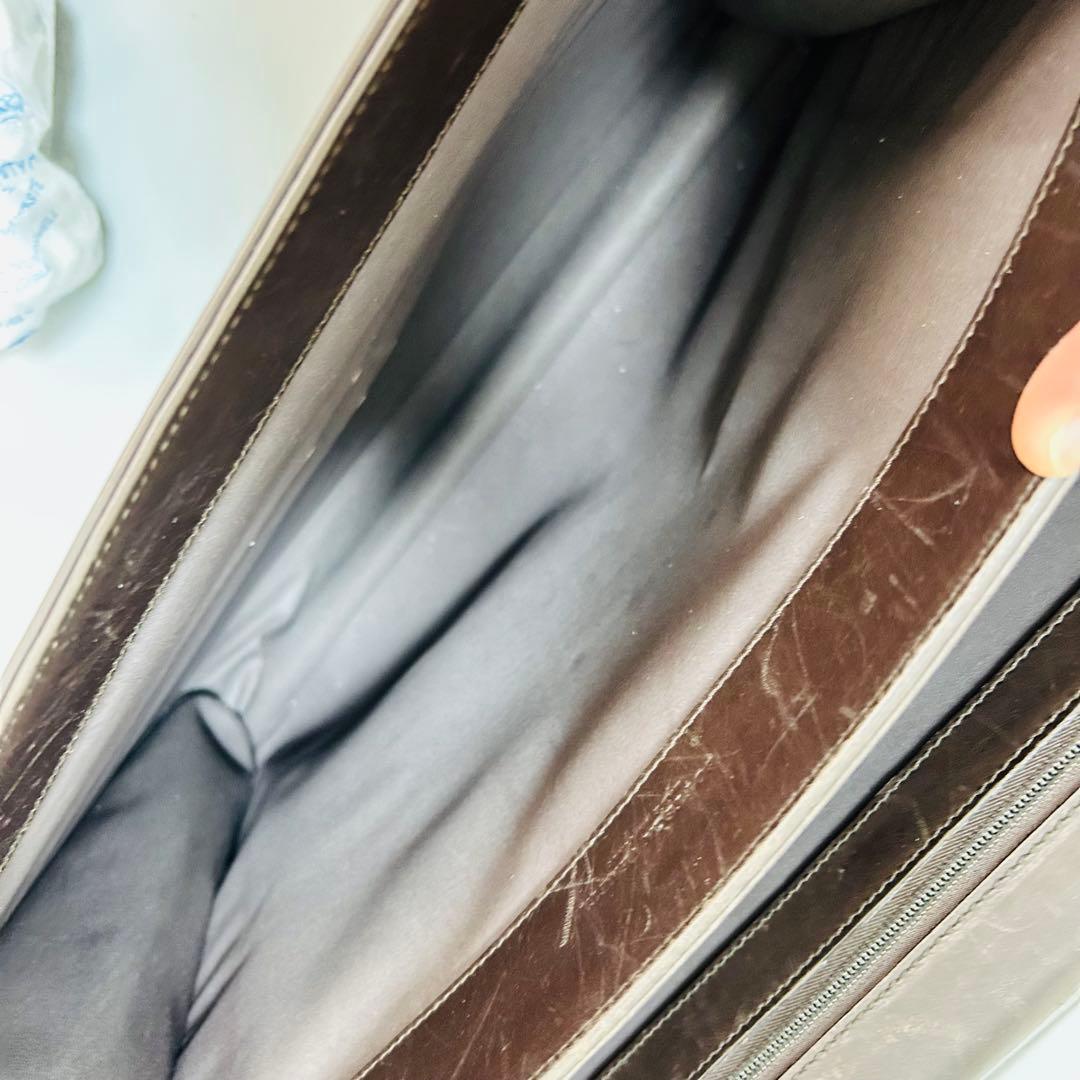 BOTTEGA VENETA イントレチャート ビジネスバッグ　ブリーフケース