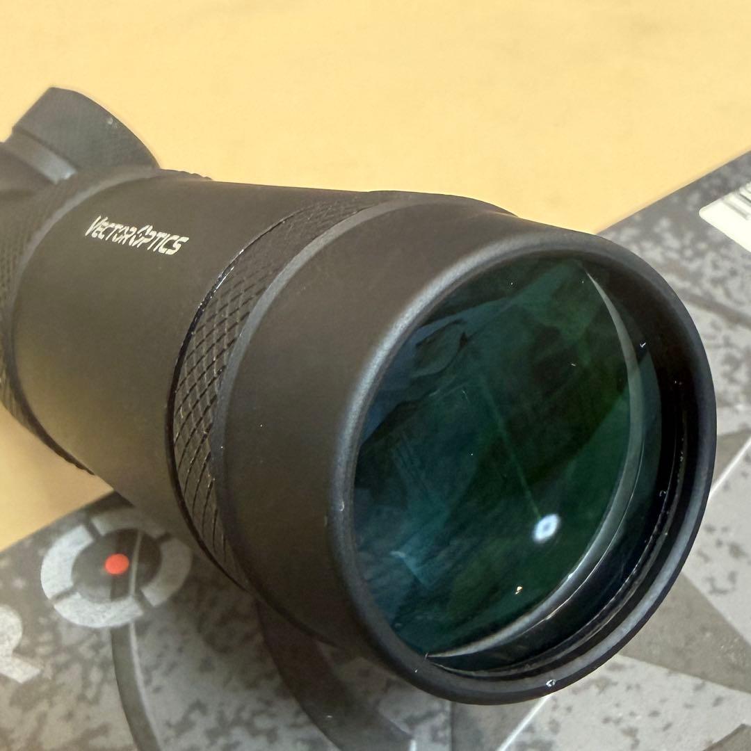 Vector OpticsフォレスターJr. 1-4x24箱付き