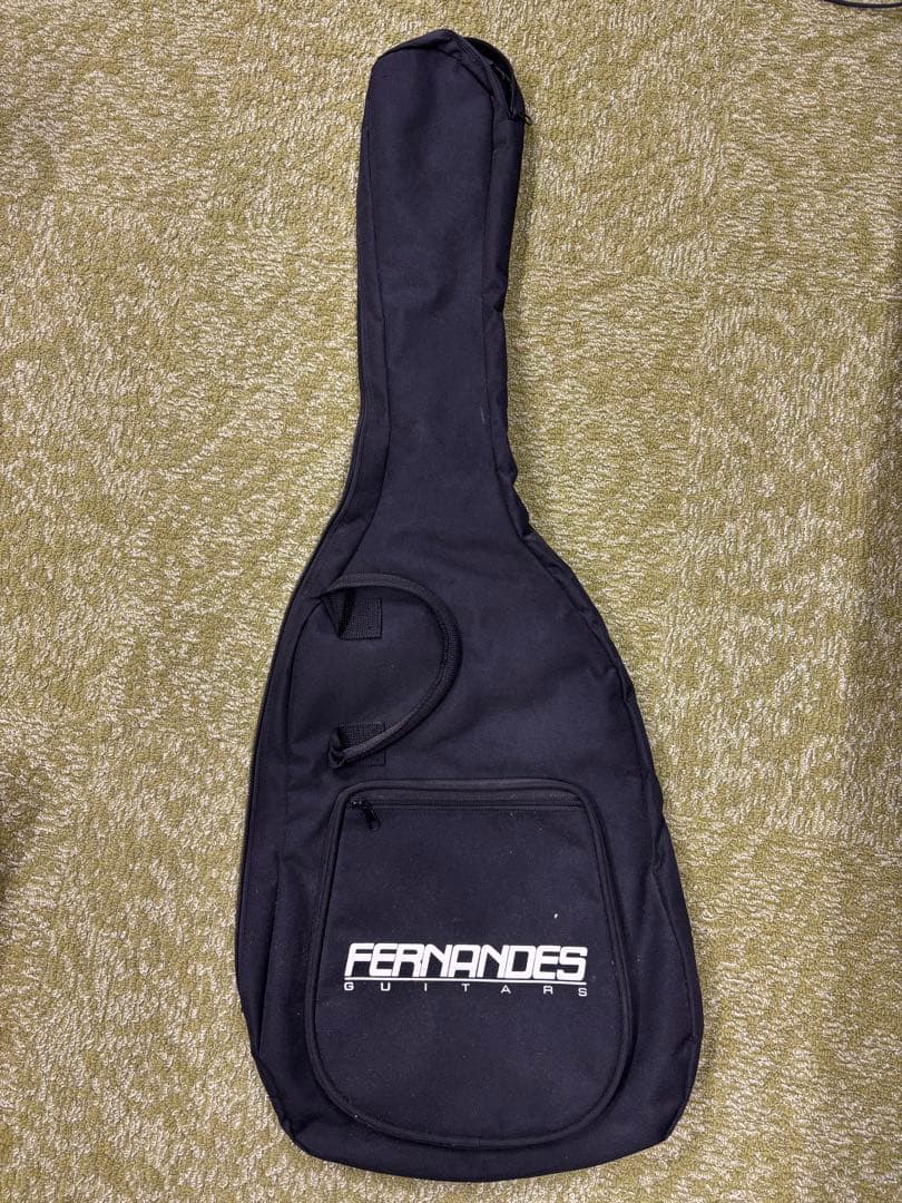 FERNANDES ストラトキャスタータイプ エレキギター ブラック