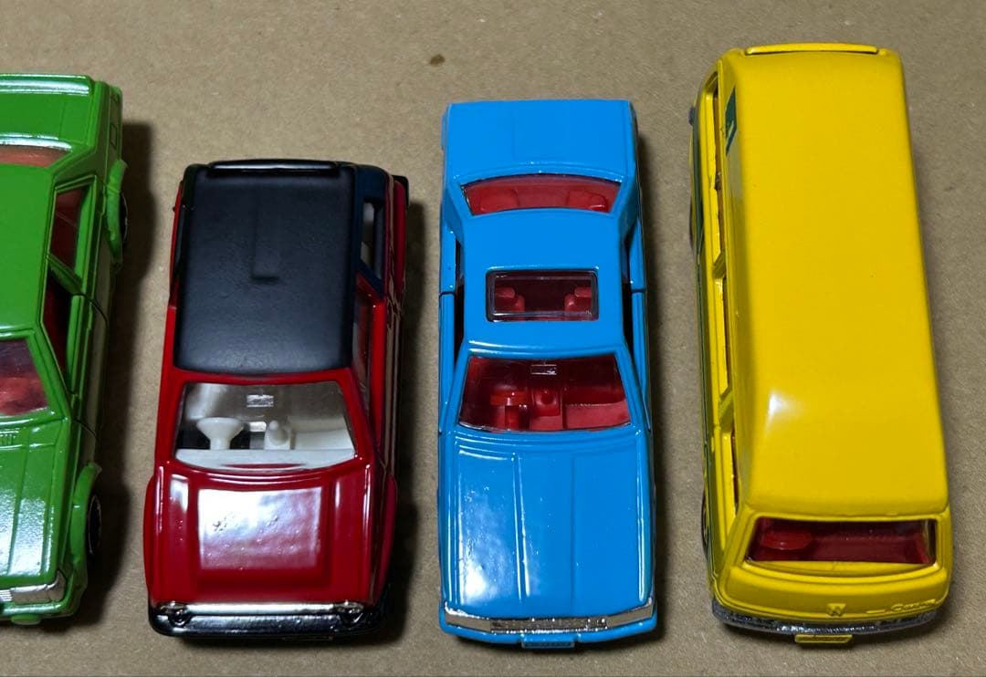 トミカ ギフトセット カーキャリアセット