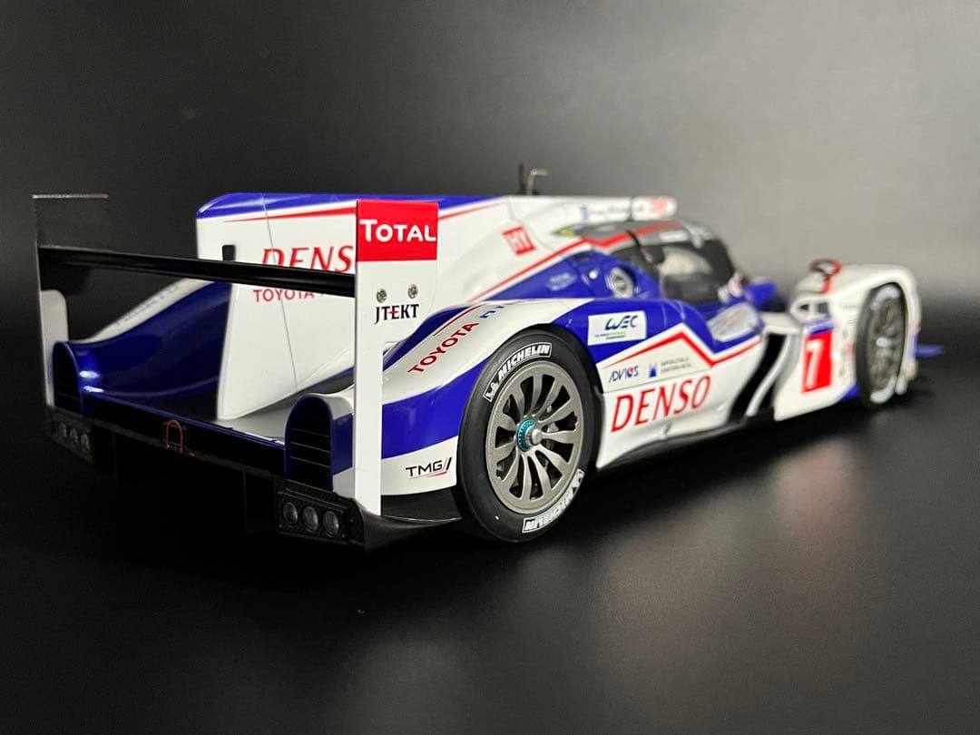 オートアート1/18トヨタTS040 HYBRID ル・マン24時間耐久2014