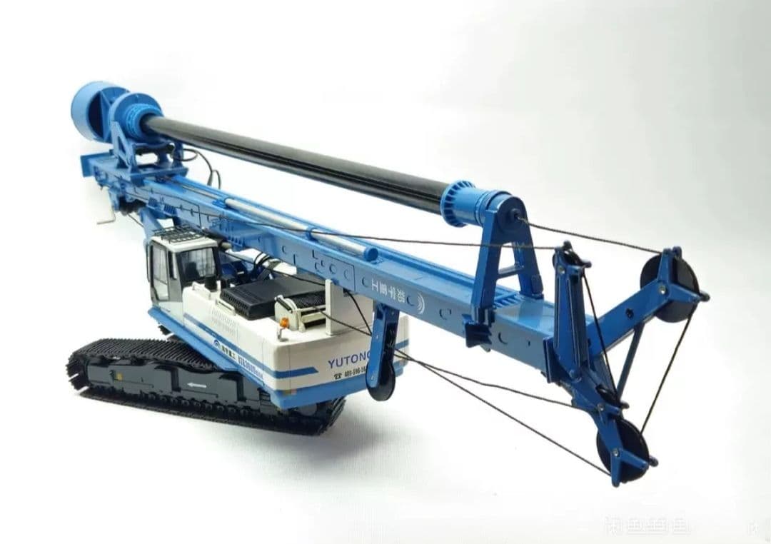 YUTONG クレーンモデル 1/43　大スケール 重機　ファンデーション
