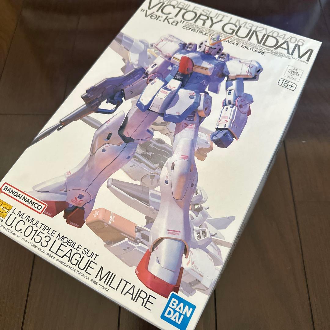 と*る様 MG Vガンダム Ver.Ka 1/100 新品未開封 Amazon | MG 1/100 RX-93 vガンダム Ver.Ka (機動戦士ガンダム 逆襲の