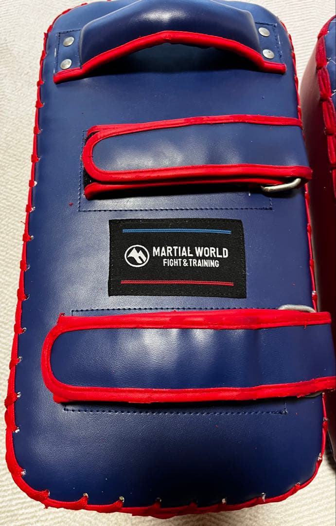 MARTIAL WORLD キックミットスタンダー2個セット - メルカリ