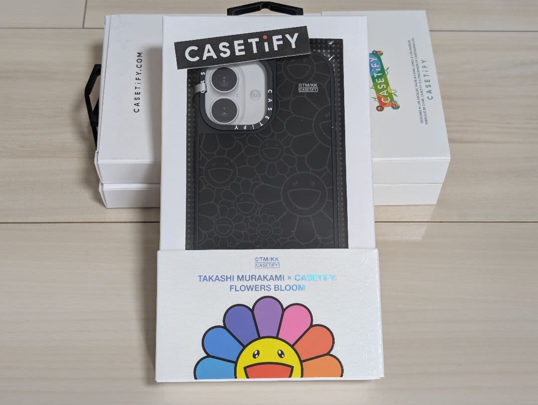 村上隆x CASETiFY フラワー ブラック iPhone 17 ケース｜CASETiFY