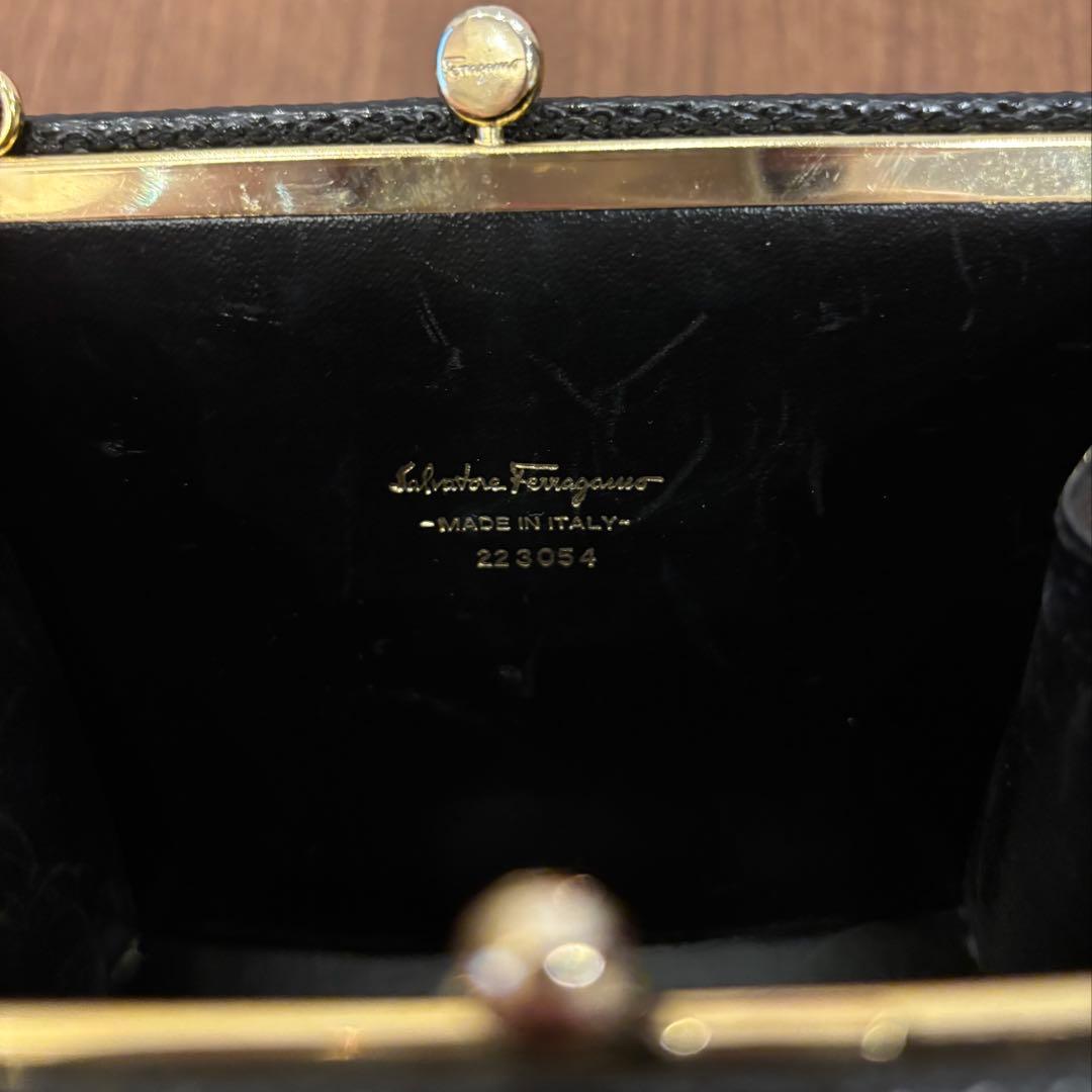 Salvatore Ferragamo フェラガモ バッグ チェーン　ショルダー