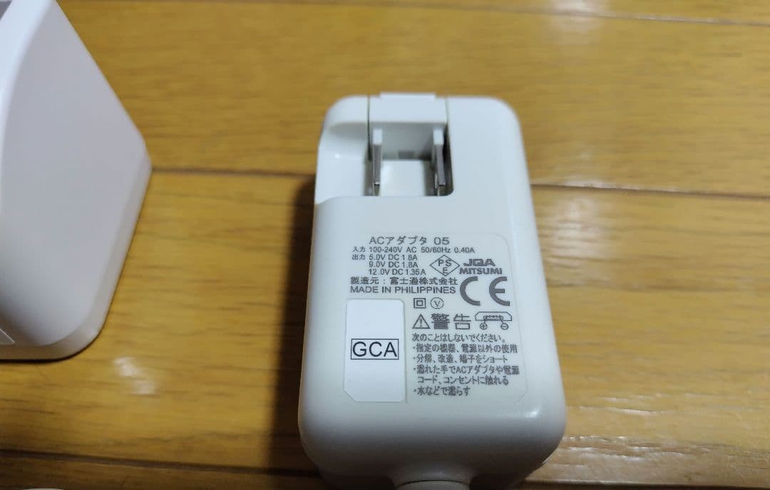 ドコモ　F-01M ガラケー　らくらくホン ピンク　純正卓上ホルダー付き