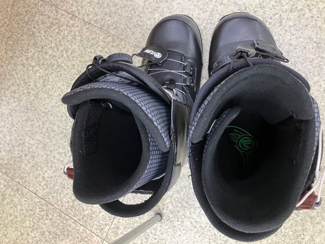 めろ［FLOW TRACE スノーボードブーツ ブラック］