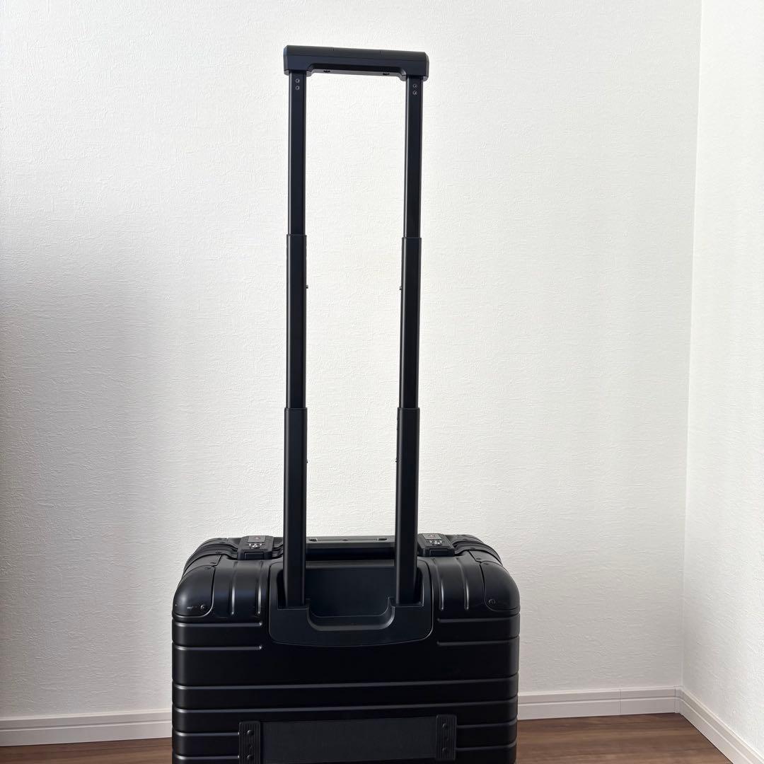 Lufthansa ルフトハンザ アルミニウム キャリーケース 2輪 ブラック