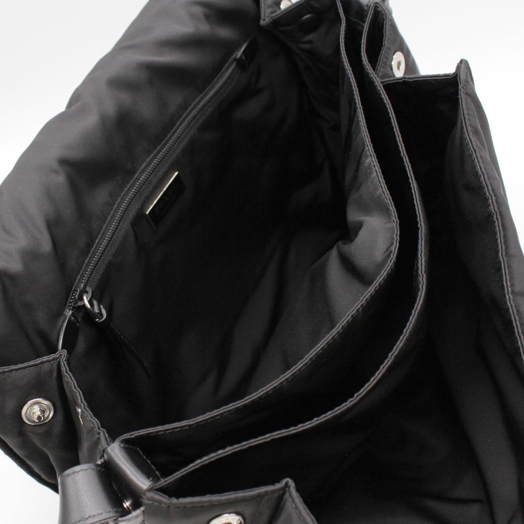 PRADA プラダ ナイロン ラージ パデッド ショルダーバッグ