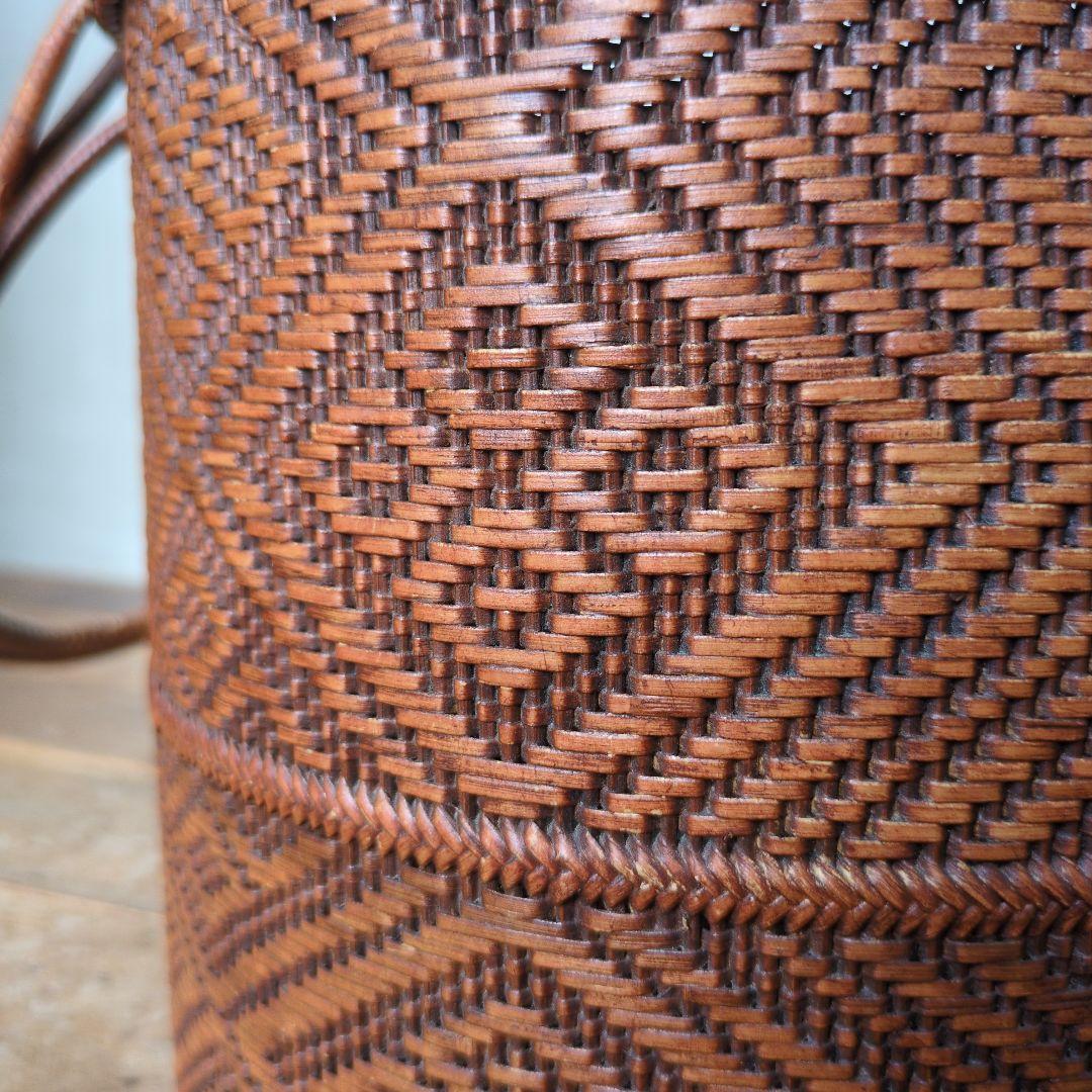 ヴィンテージ籠　民藝　東北　山葡萄　籐籠　昭和レトロ　あけび　手仕事　アタ