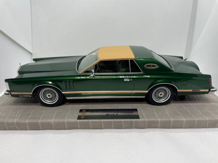 AMC1/18 リンカーン Continental Mark V Cartier