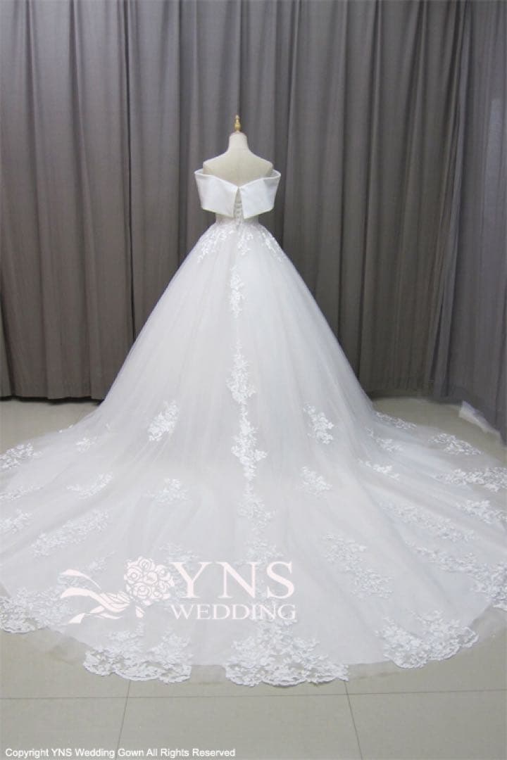 YNS WEEDINGオフショルダー ホワイト ウェディングドレス