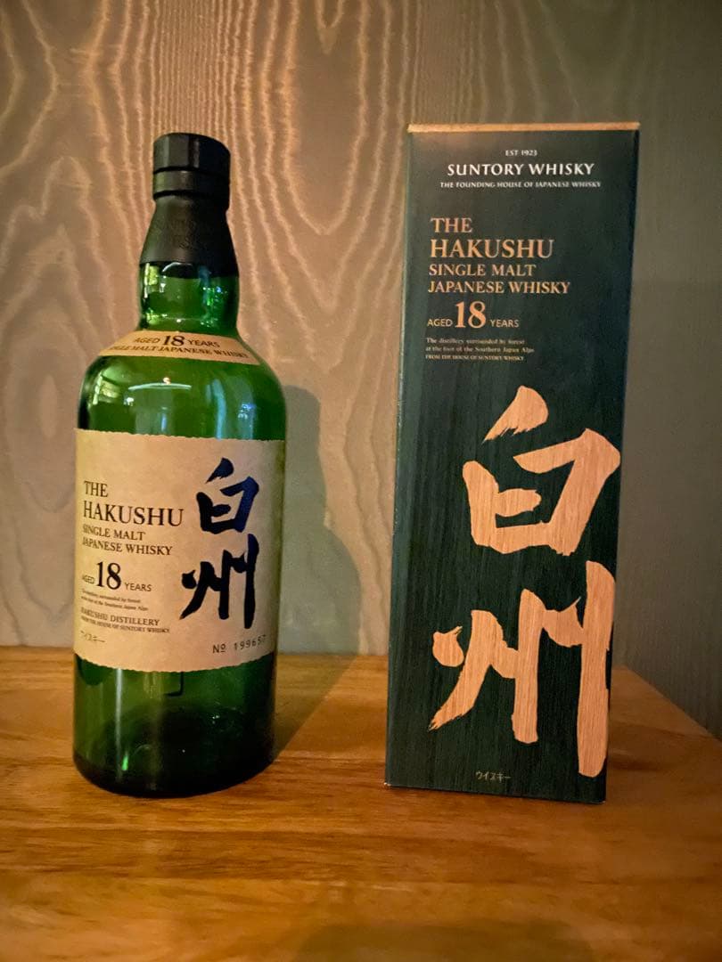 THE HAKUSHU 18年 シングルモルトウイスキー 空き瓶です。