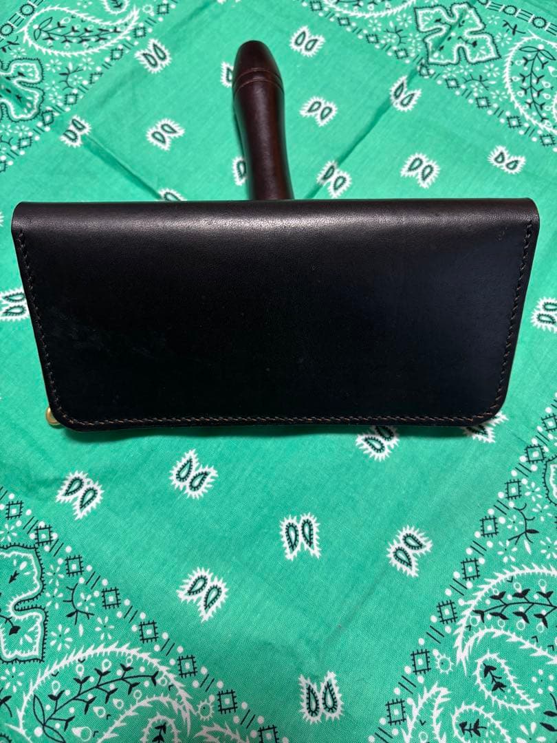 トラッカーウォレット　三層　丘染め　レザークラフト　ハンドメイド　スタッズ