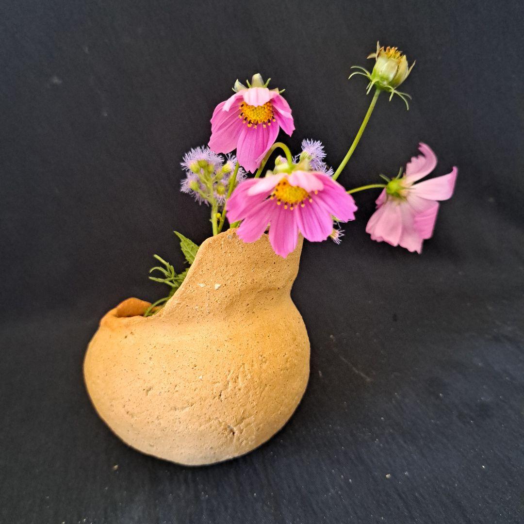 弥生土器に花を活ける 弥生種壺 祭器 直径8 5cm 2客セット