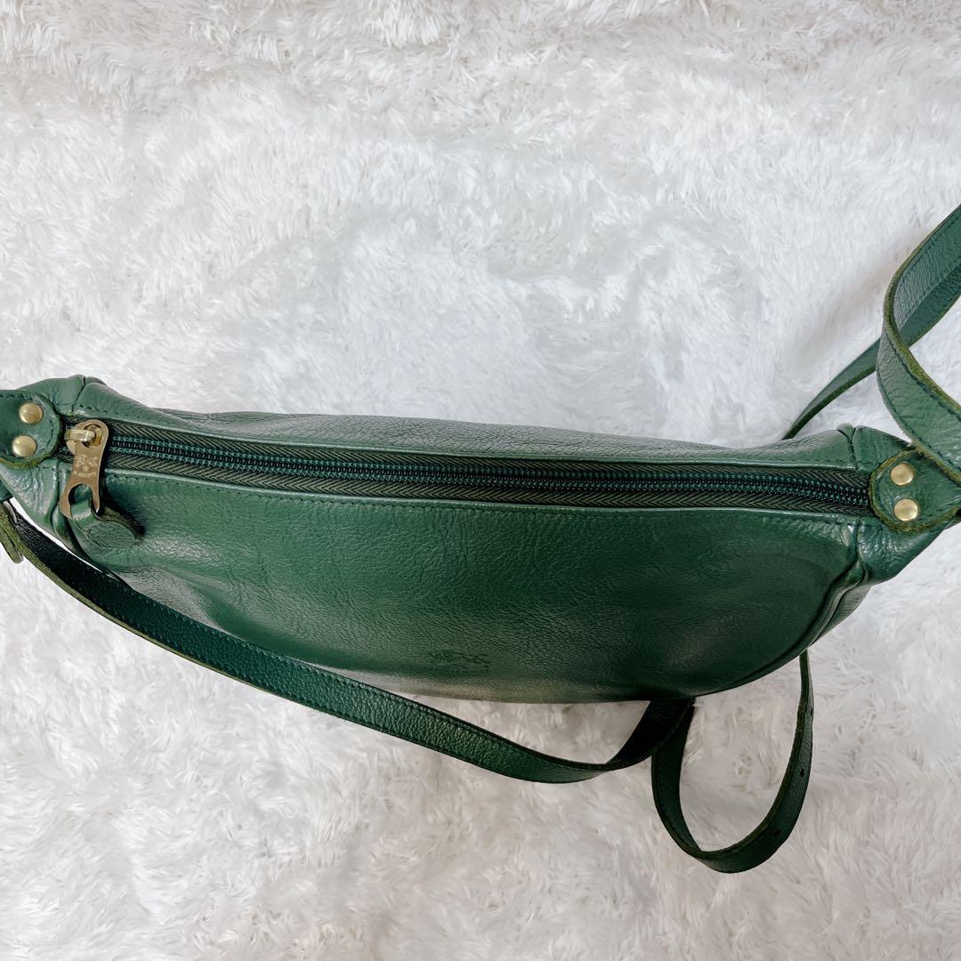 【希少色】イルビゾンテ ハーフムーン エンボスロゴ ショルダーバッグ 緑 レザー
