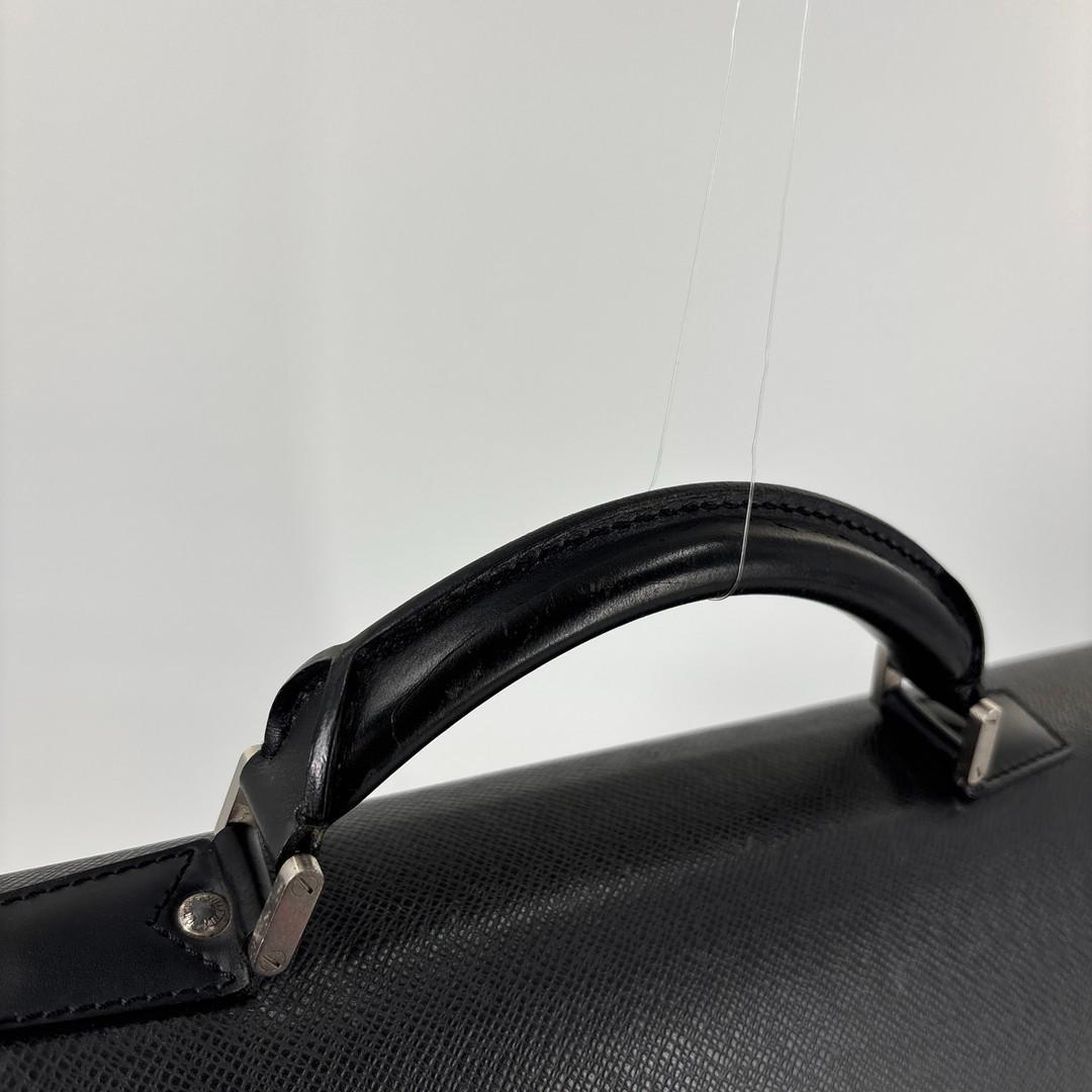 極美品 ルイヴィトン M31042 タイガ ロブスト2 ビジネスバッグ