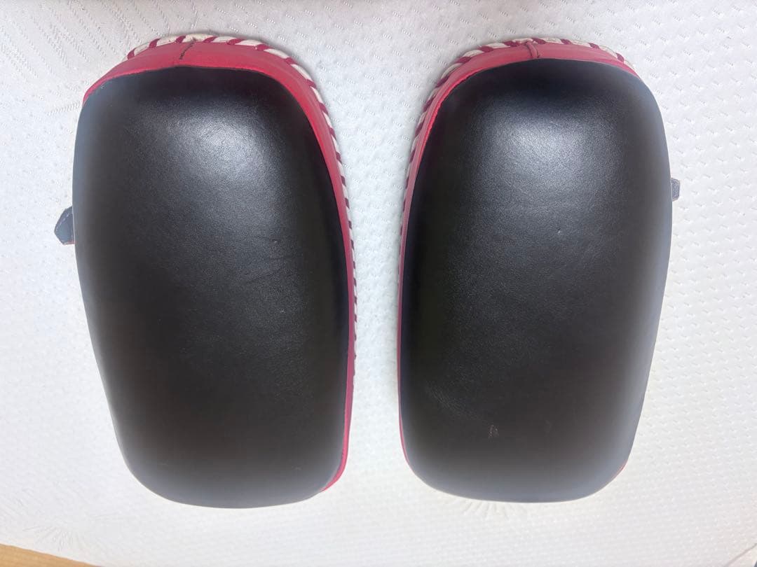 クリスマスセール！ムエタイ スーパーウィンWキックミット、ベリー