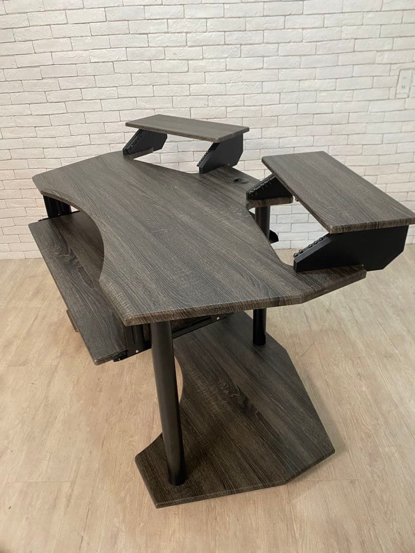 【東京都内23区配送無料】定価12万　ゲーミングデスク　PC パソコン　机