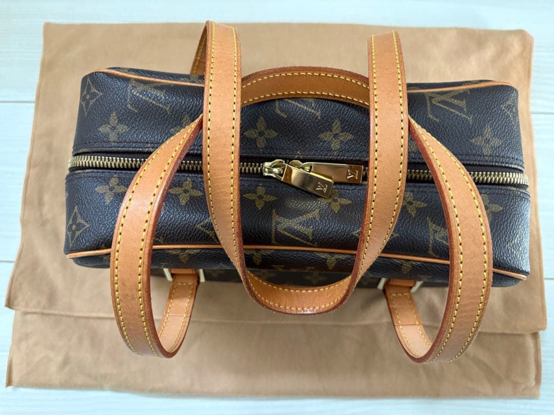 ルイヴィトン　LOUISVUITTON　シテMM　モノグラムバッグ　M51182