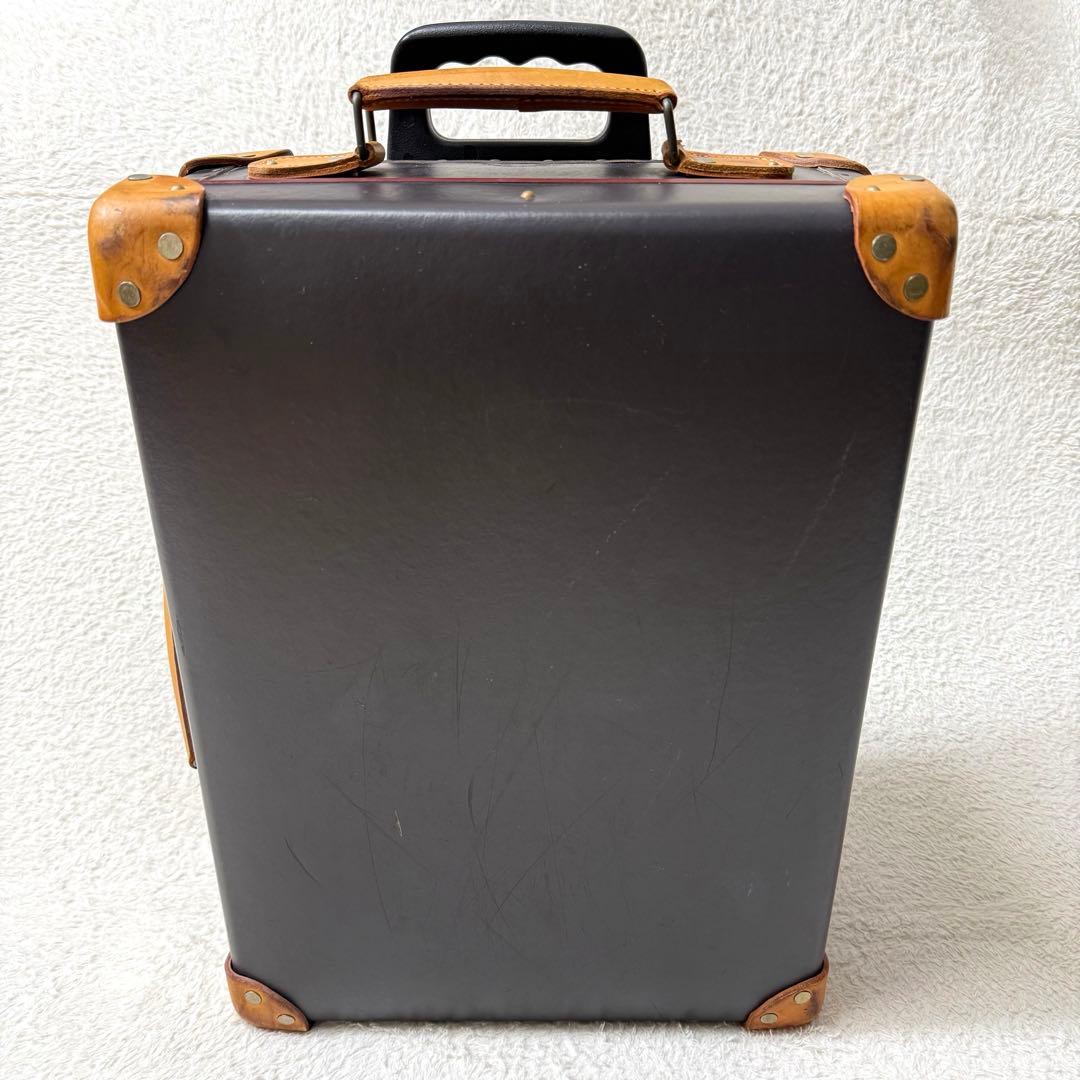 グローブトロッター サファリ スモールキャリーオン 30L 機内持込可