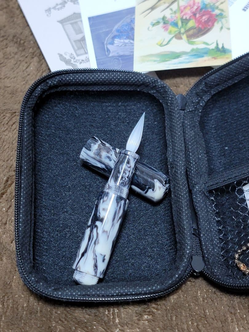 helico　ヘリコ　ガラスペン 収納ケース付き