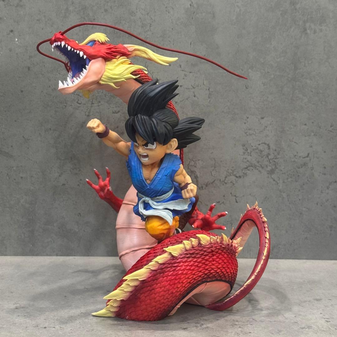 ドラゴンボール孫悟空 シェンロン アクションフィギュア