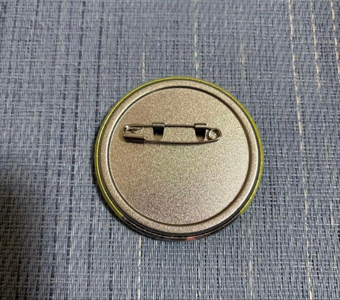 イタリアブラックフォーマル缶バッジ