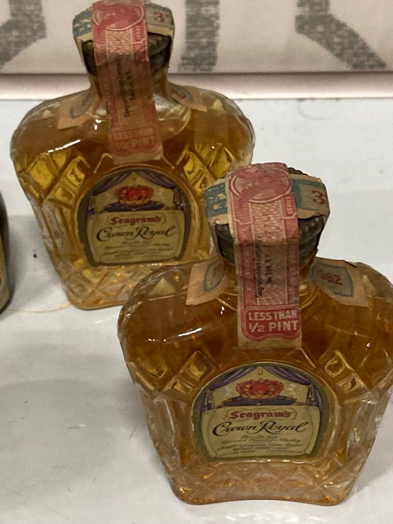 古酒 希少 ミニチュアボトル おまとめ クラウンロイヤル ウィスキー 計