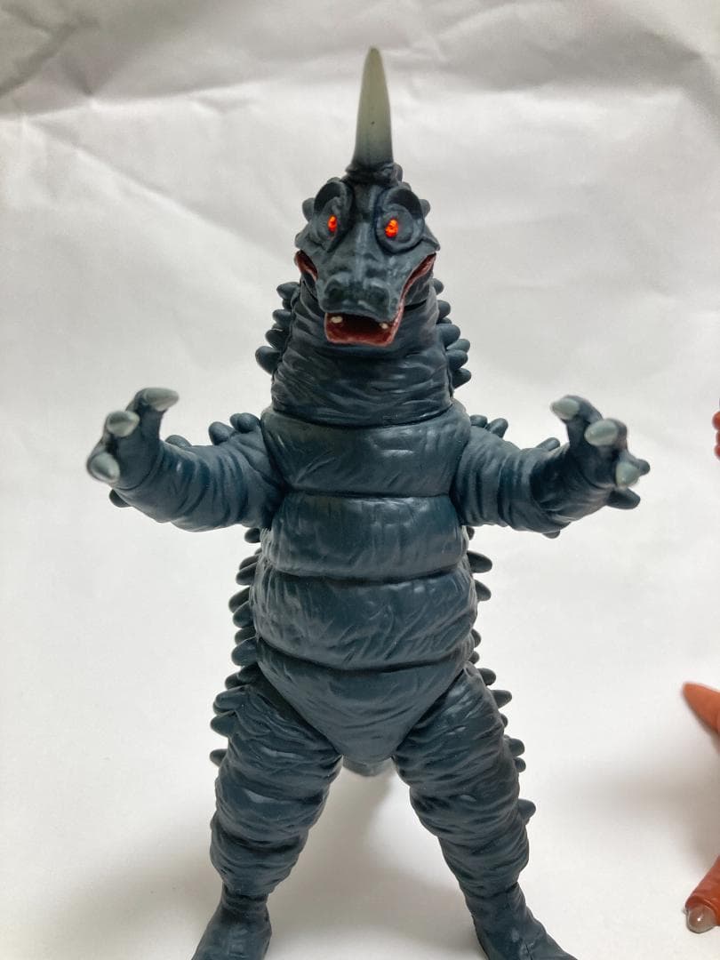 輸送箱付】アルティメットルミナス ブラック レッド ギラス