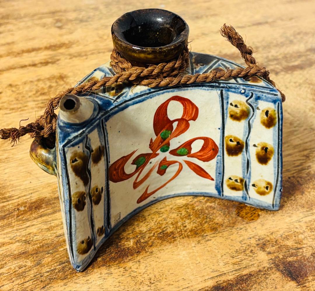 沖縄壺屋焼の抱瓶（だびちん）　花器・酒器、インテリアに【中古】 沖縄壺屋焼の抱瓶（だびちん） 花器・酒器、インテリアに【中古】 2026