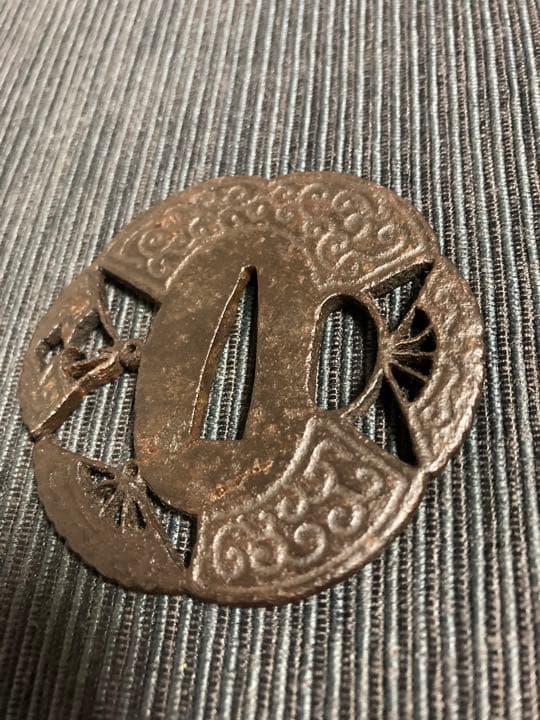 刀装具　透かし鍔　扇子透かし図　骨董