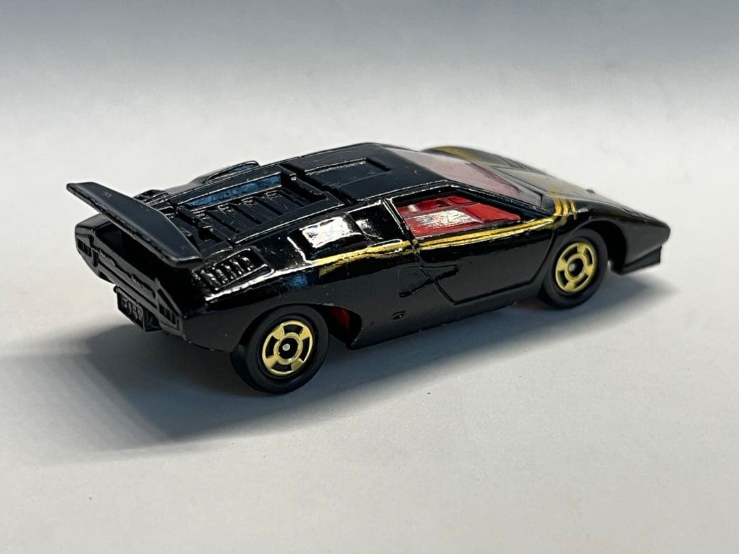 激レア トミカ ランボルギーニ カウンタック LP500S ゴールドメッキライン