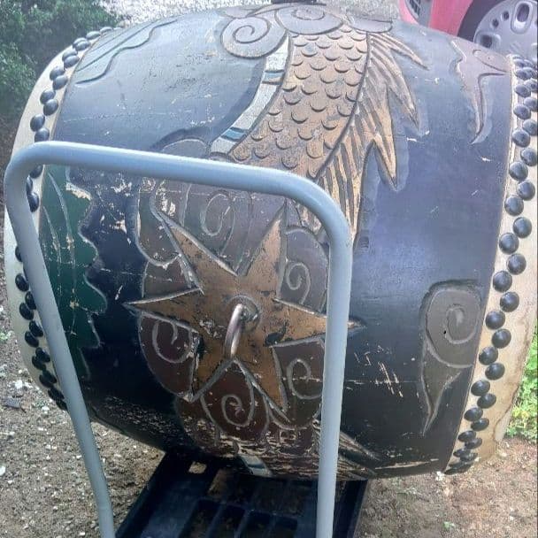 和太鼓 大正 新條正之 直径30cm 状態普通 土台 バチ付き 最安値