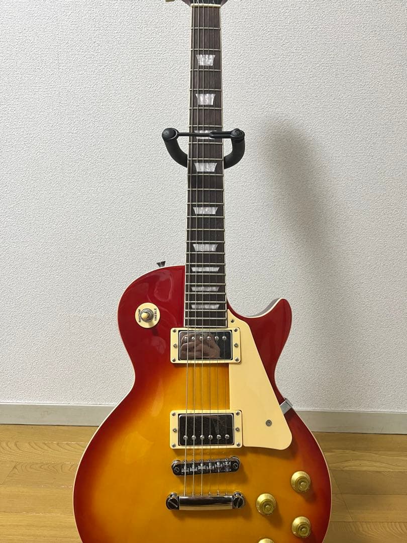 Photogenic レスポールタイプエレキギター Photogenicからレスポールタイプのエレキギターが登場