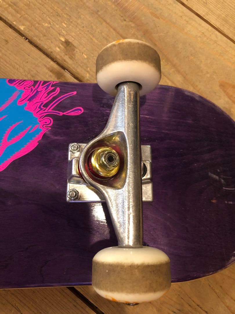 専用品　　サンタクルーズ　スケートボード　8×31.28インチ　スケボー