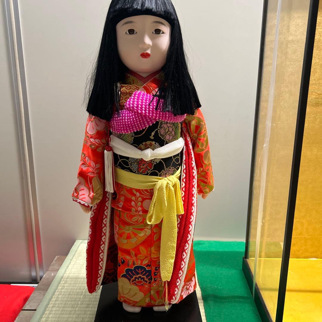 市松人形 明治後期 市印 朱印 三つ折れ 単色黒目 ガラス目 縮緬 着物