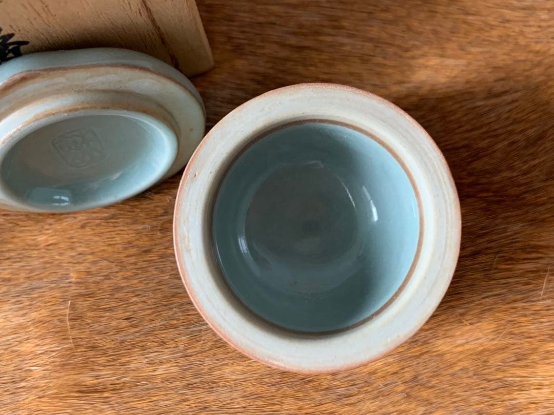 京焼 三代 諏訪蘇山造 青瓷桃香合（書付有）（共箱） 茶道具 香