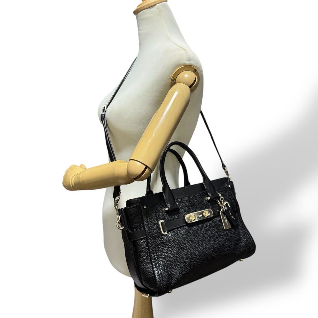 未使用級✨️コーチ 2way ショルダーバッグ スワッガー レザー シボ革 黒