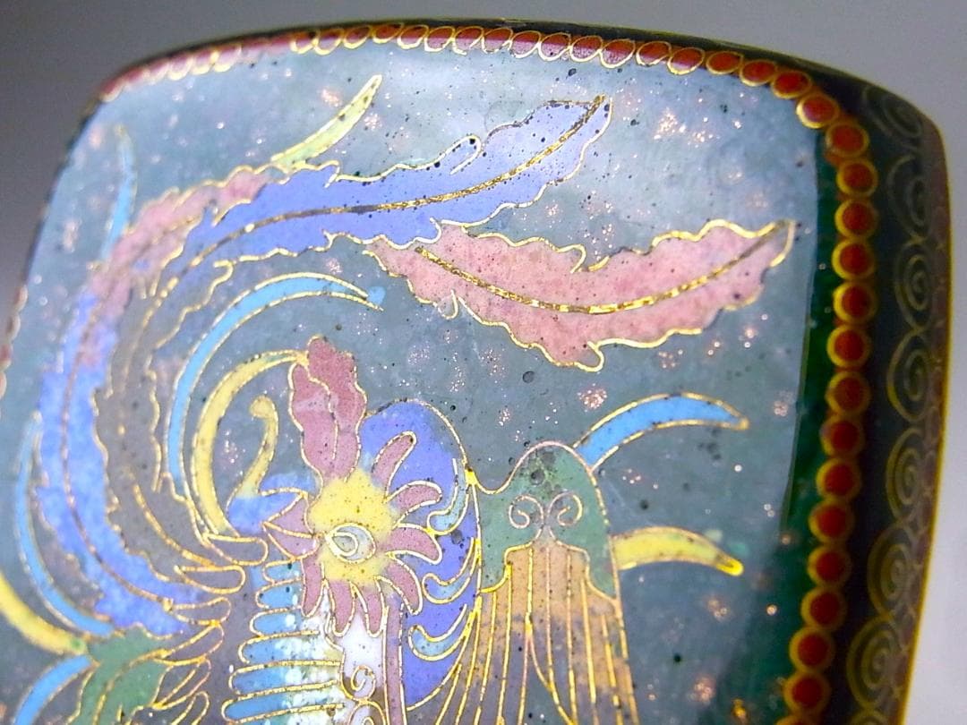 【 E456 】 美しき超名品　明治期尾張七宝上手作　黄銅線鳳凰文脚付き小物入れ