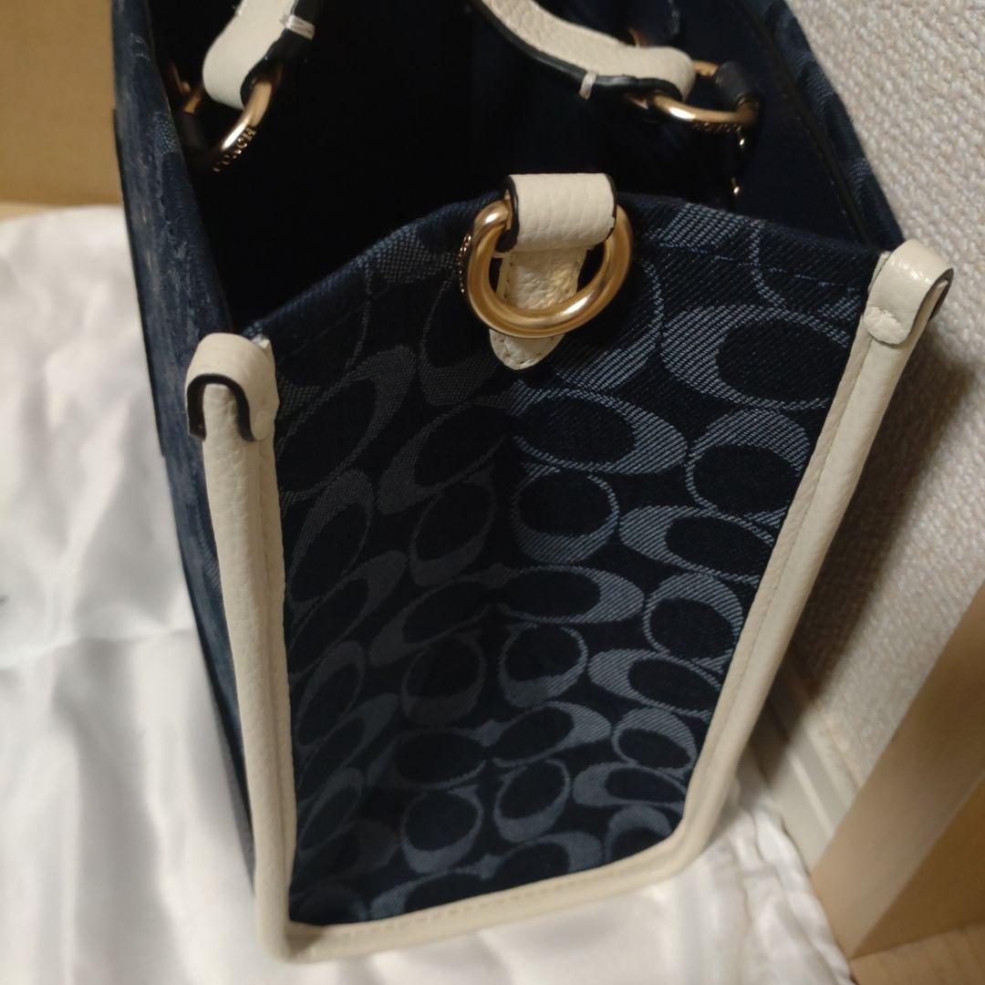 COACH ショルダーバッグ　デンプシー デニム シグネチャー　コーチ保存袋付き