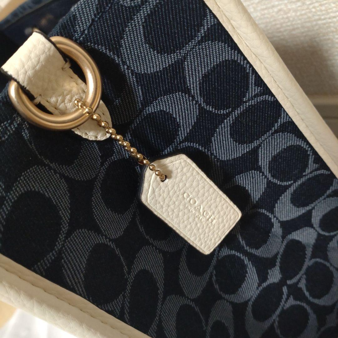 COACH ショルダーバッグ　デンプシー デニム シグネチャー　コーチ保存袋付き