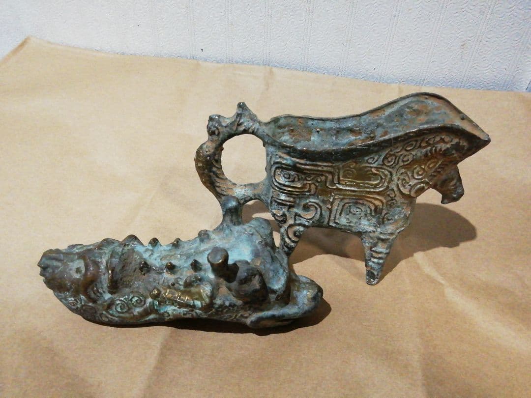 古代中国青銅器　食人虎箇　S２２ー２